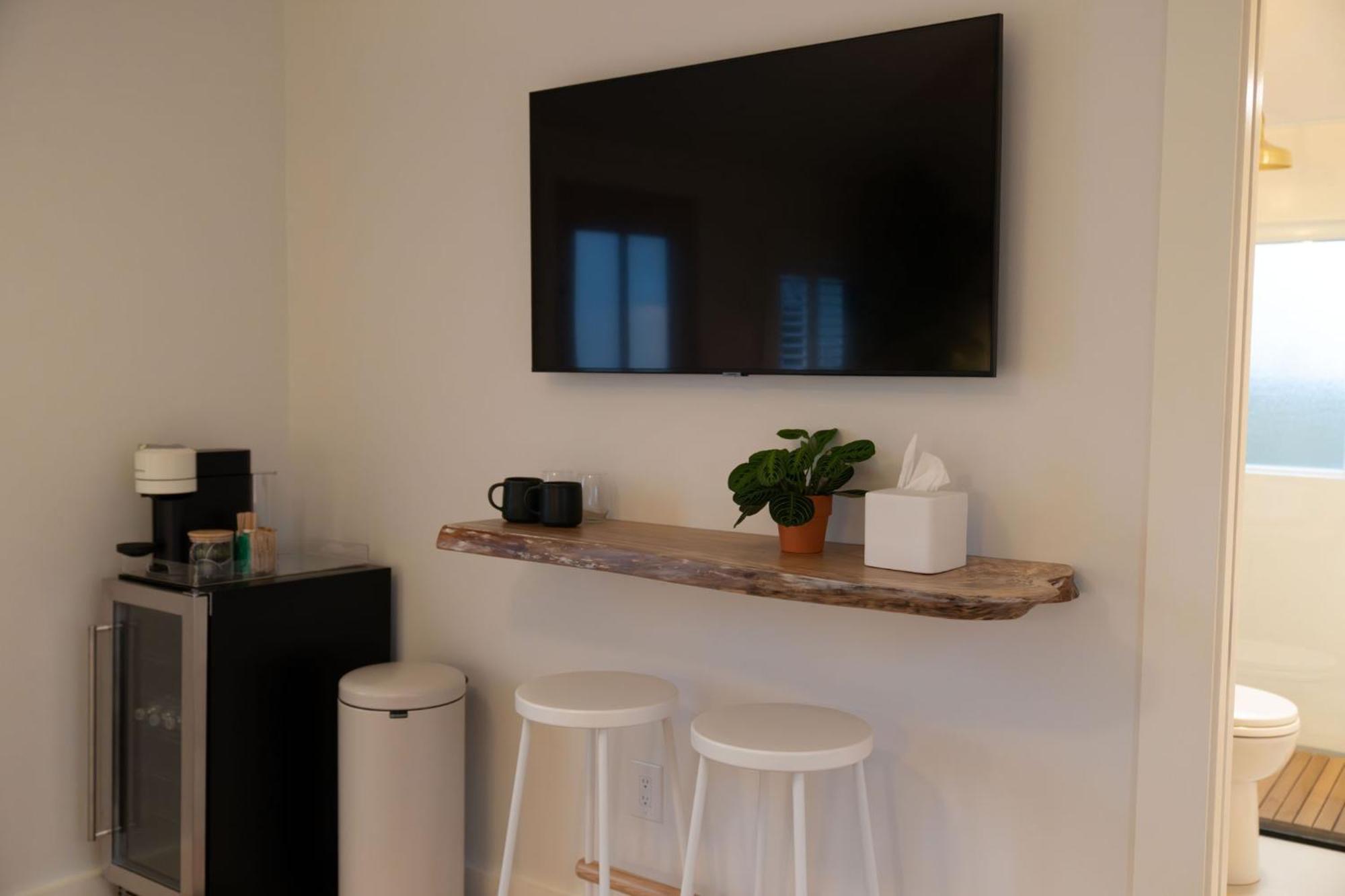 Sisu, A Boutique Motel Plymouth Extérieur photo